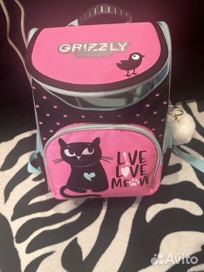 Рюкзак школьный для девочки гризли