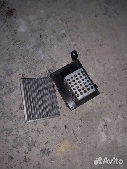 Резистор печки на мерседес вито виано 639