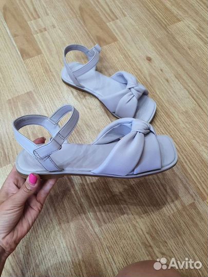 Босоножки для девочки