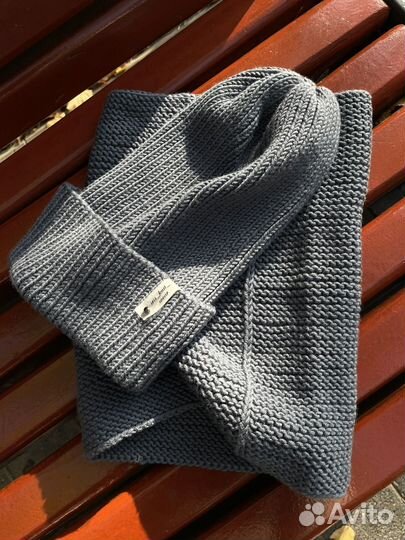 Вязаный комплект