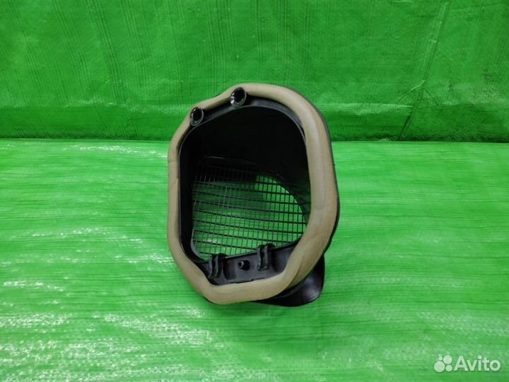 Воздухозаборник Porsche Cayenne / Touareg 10-18