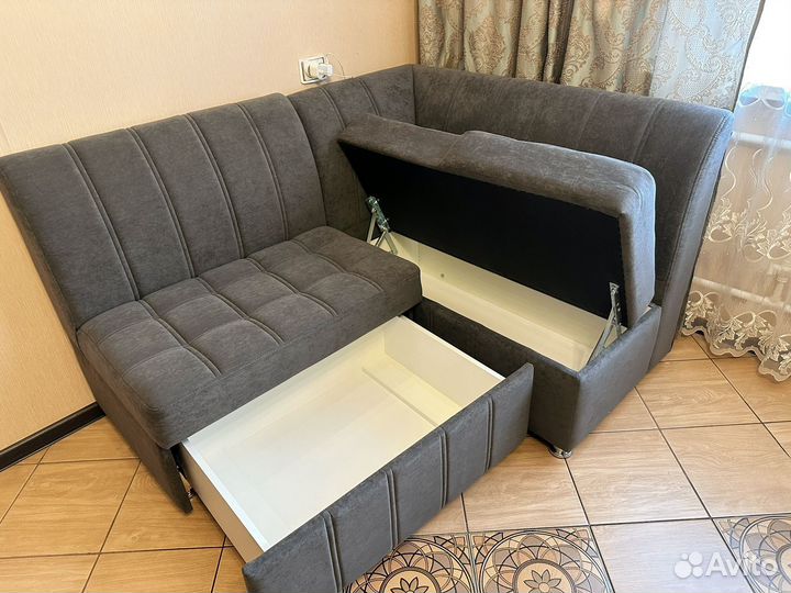 Кухонный угловой диван
