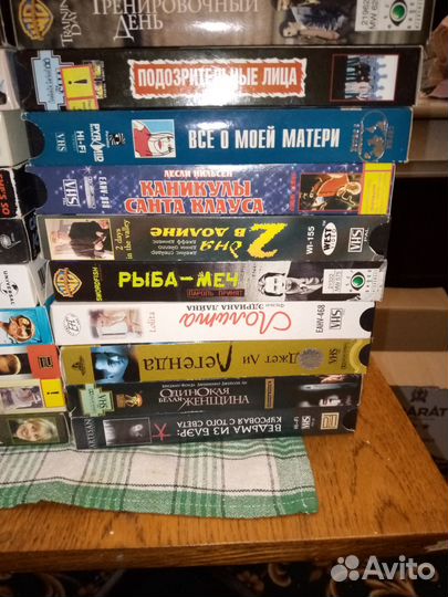 Видеокассеты с фильмами