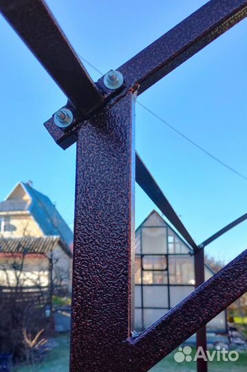 Нaвес пpактичный из поликарбоната 3,60 x 6,00м