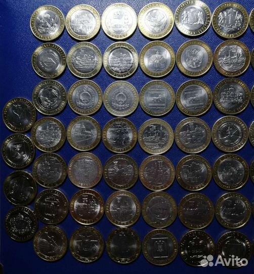 Памятная монета банка России