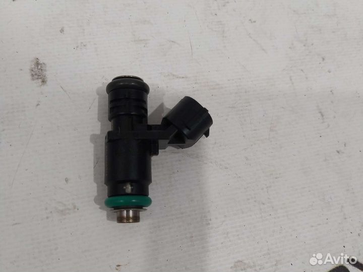 Форсунка топливная Volkswagen Skoda