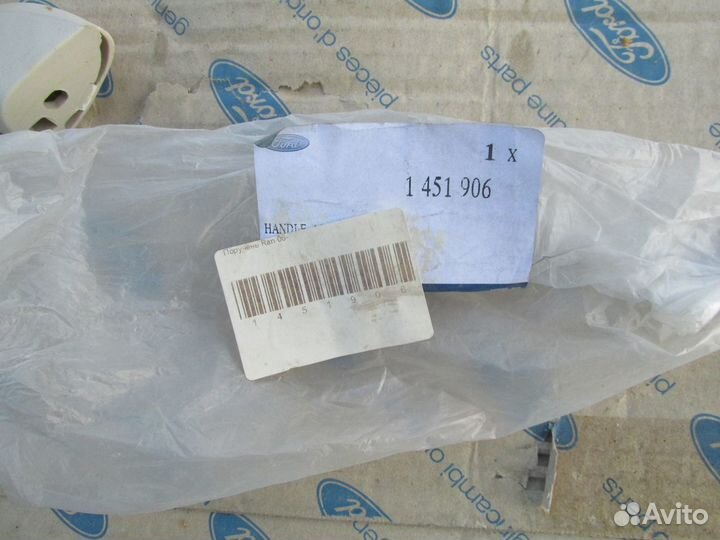 Ford ranger 2006 - 2012 Ручка потолочная поручень