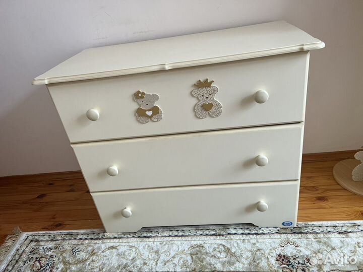 Продам детскую мебель