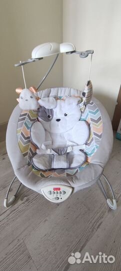 Шезлонг для новорожденных от Fisher price