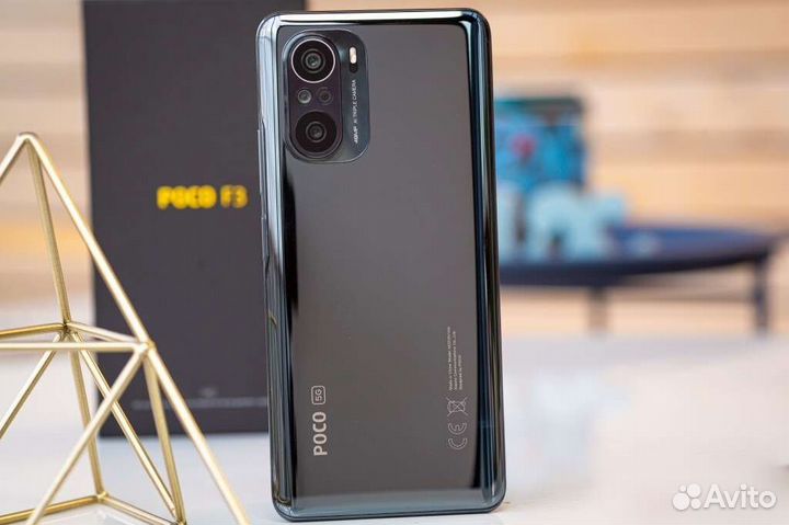 Телефон Xiaomi Poco f3