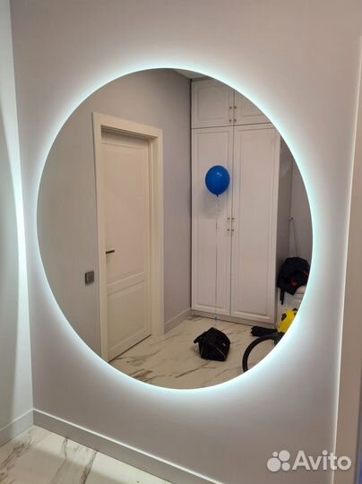 Зеркало на заказ с подсветкой