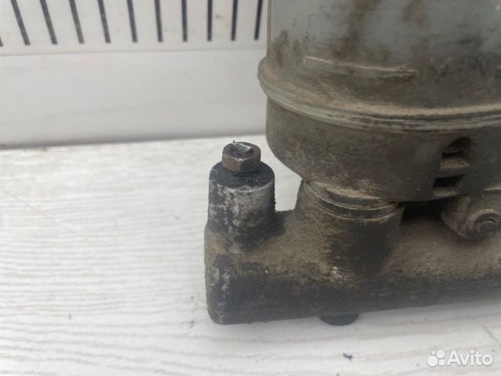 Главный тормозной цилиндр Mitsubishi Galant 8 USA