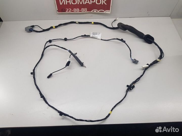 Электропроводка крышки багажника (Volvo XC40)