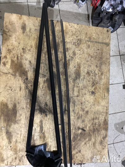 Молдинг стекла Bmw Е46 купе M43B19 2000