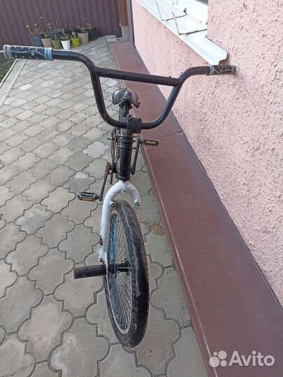 Трюковой велосипед BMX