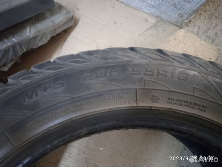 Goodyear UltraGrip 205/55 R16 30B