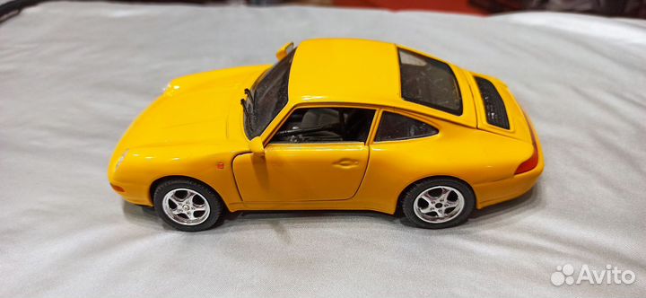 Коллекционная модель автомобиля Porsche 91