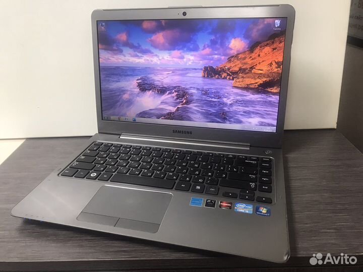 Ноутбук samsung NP530U4B(14)