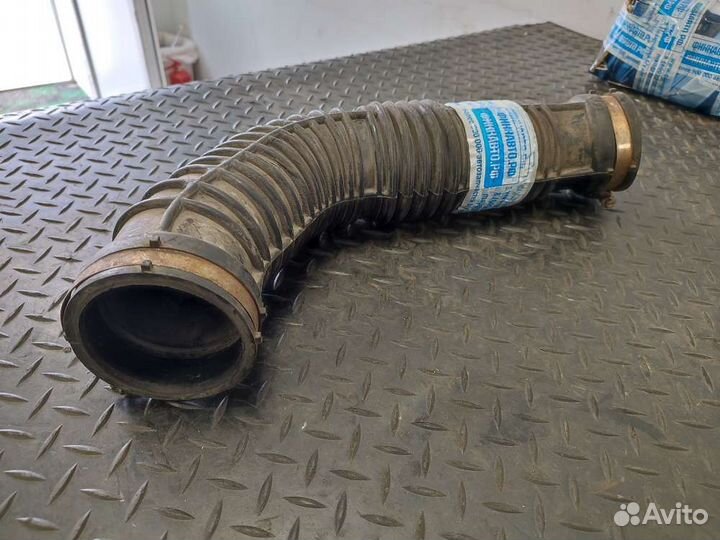 Гофра воздушная (патрубок) на Renault Master III