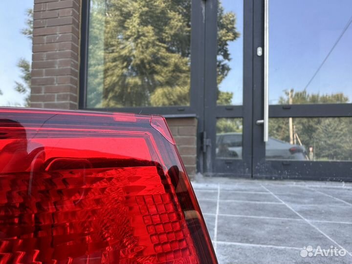Фонарь задний левый volkswagen polo