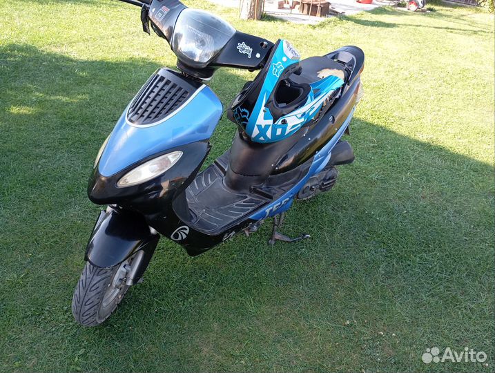 Скутер Италия