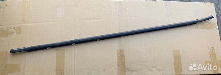 Молдинг двери передней правой Ceed 3d (купе)