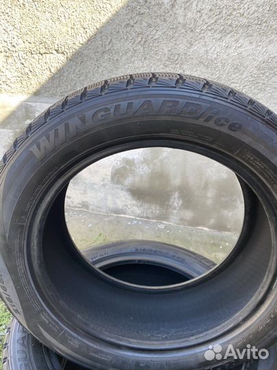 Roadstone Winguard Ice 215/55 R17
