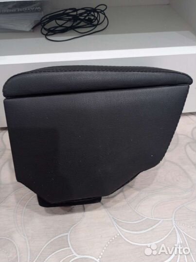 Подлокотник на kia rio 3