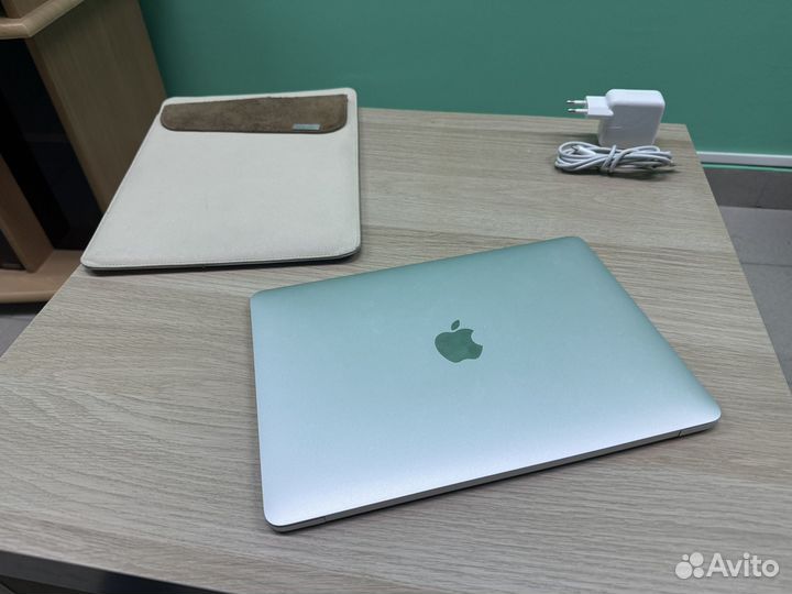 Apple Macbook 12 Retina 2017 i7 16/512 SSD Чехол