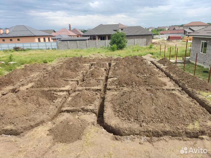 Услуги Мини экскаватор. услуги бурения свай ямобур