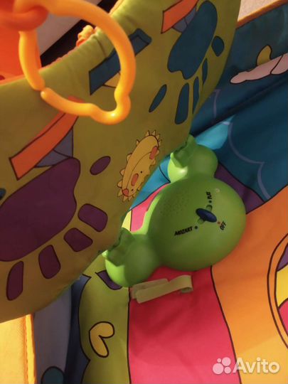 Развивающий коврик tiny love музыкальный + игрушки