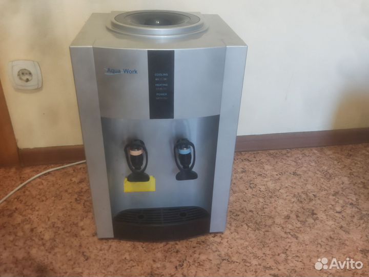 Кулер для воды aqua work