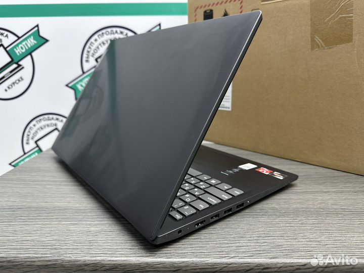 2021 Lenovo 8 ядер Ryzen 5 3500U 8Gb DDR4 SSD 256