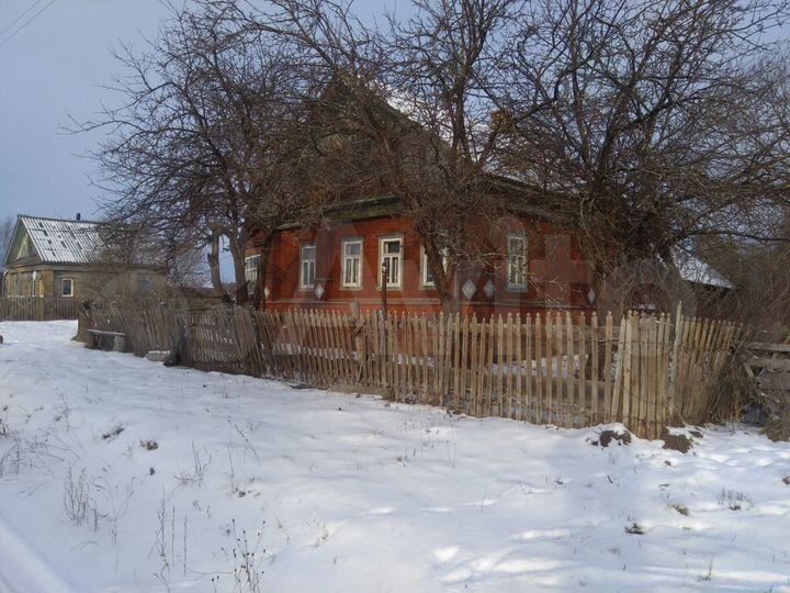 Дом 35 м² на участке 21 сот.