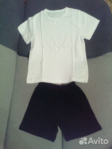 Шорты и майка для физкультуры в отличном состоянии