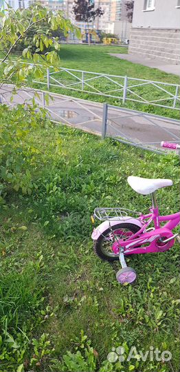Детский трехколесный велосипед