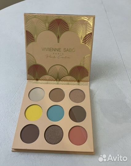 Палетка теней Vivienne Sabo