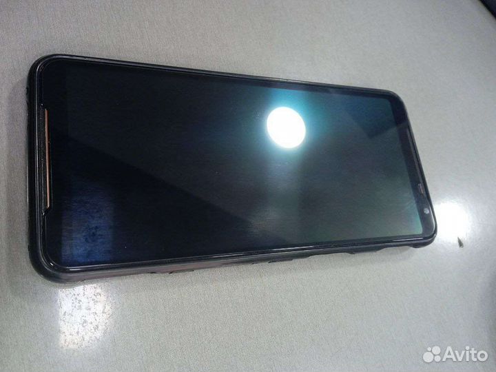 Asus rog phone 2 8/128 обмен