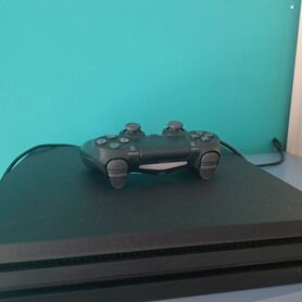 Игровая приставка ps4 pro