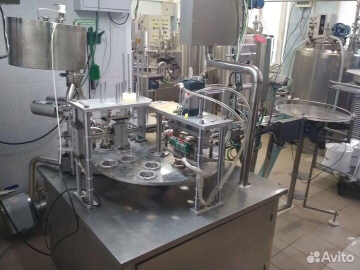 Автомат розлива и фасовки в стаканы (16 поз-стол)