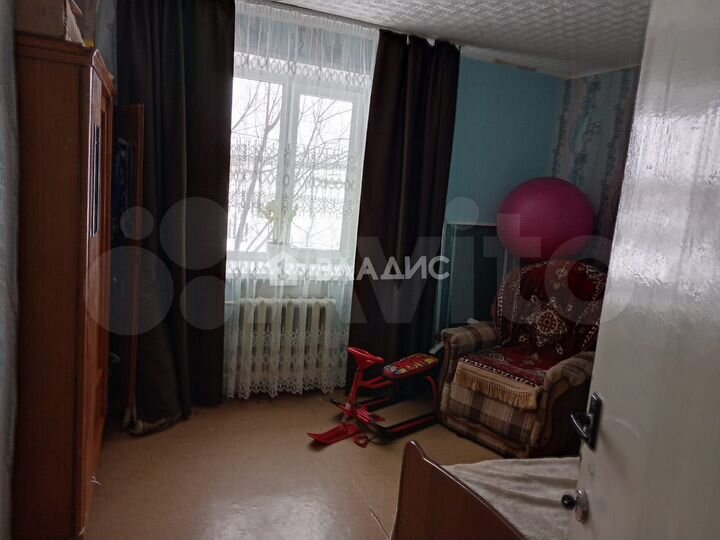 Комната 30 м² в 4-к., 2/5 эт.