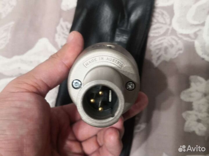 Студийный микрофон AKG C3000B