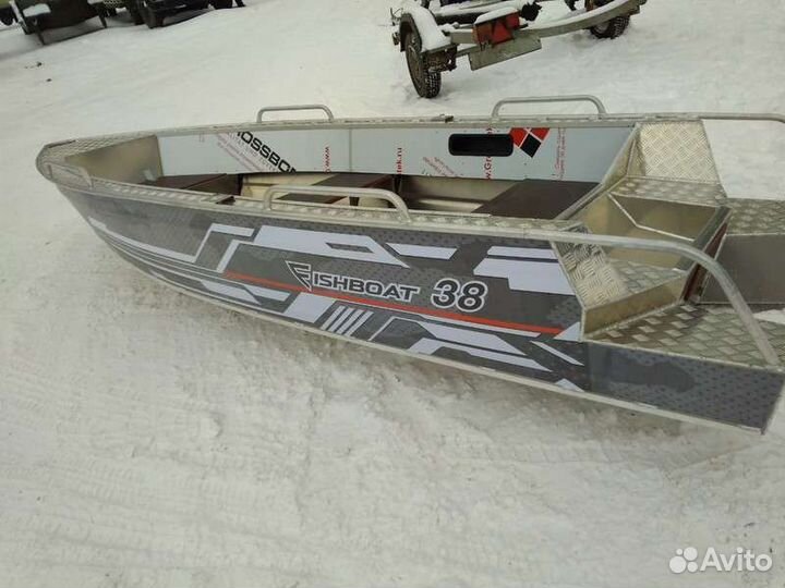 Fish boat 38 лодка