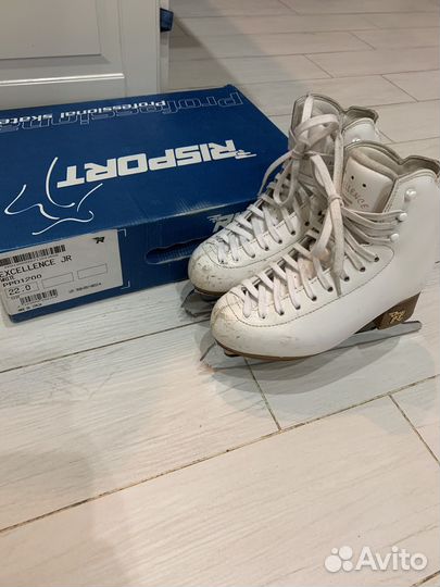 Фигурные коньки risport excellence JR 22.0