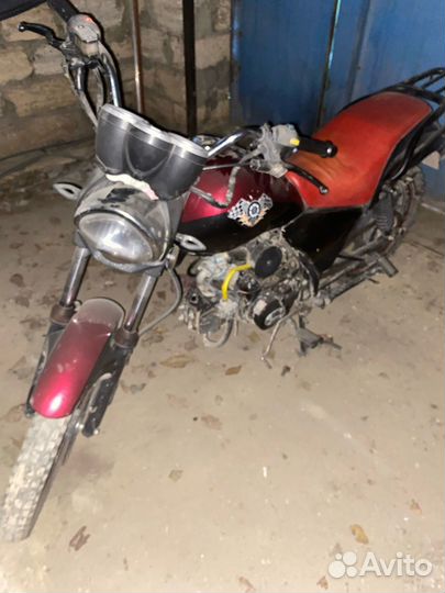 Мопед 125 кубов