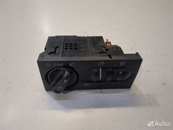 Переключатель света Volkswagen Golf 3, 1993