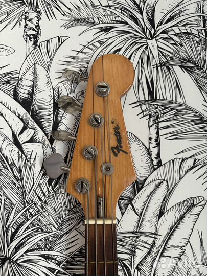 Басс гитара 4 струны fender bass