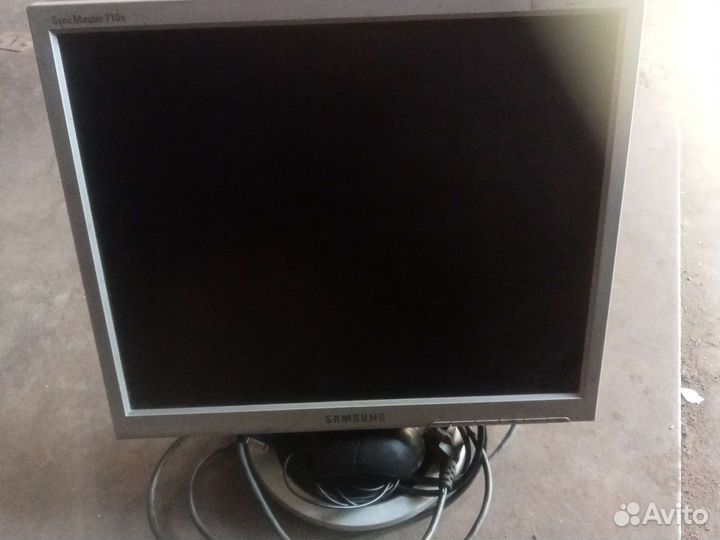 Монитор Samsung