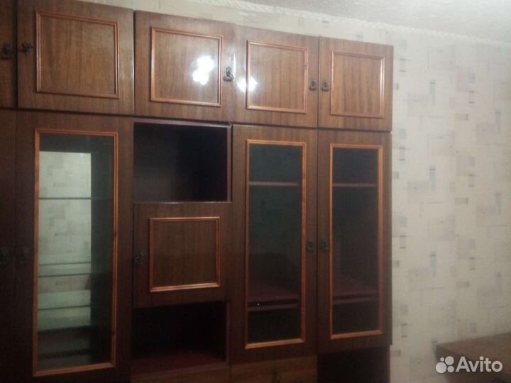 Трюмо с зеркалом