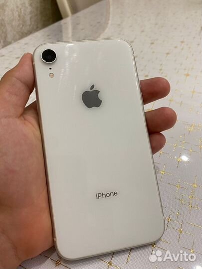 Телефон iPhone
